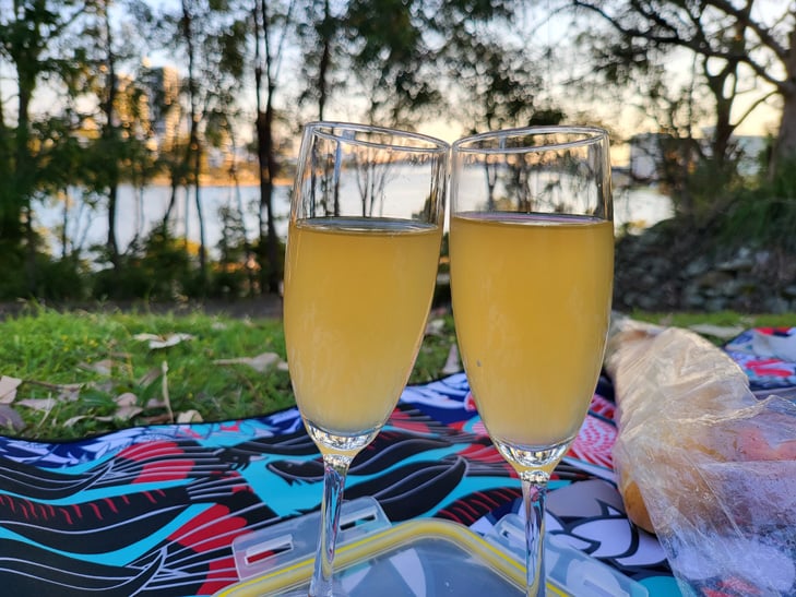 Samsung Galaxy Z Fold 3 camera sample: picnic Samsung Galaxy Z Fold 3 camera sample: picnic