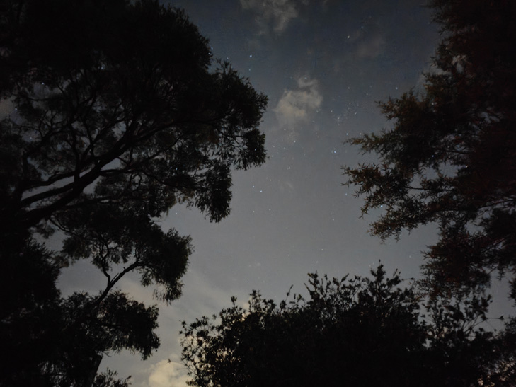 OPPO Find X5 Pro camera sample: night sky OPPO Find X5 Pro camera sample: night sky