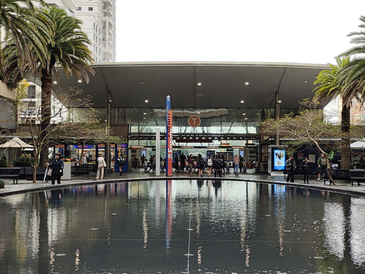 OPPO Find X5 Pro camera sample: station OPPO Find X5 Pro camera sample: station
