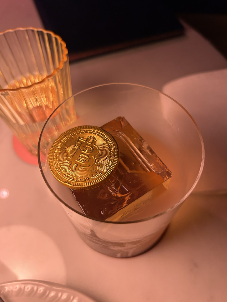 iPhone 14 Plus camera sample: bitcoin cocktail? iPhone 14 Plus camera sample: bitcoin cocktail?