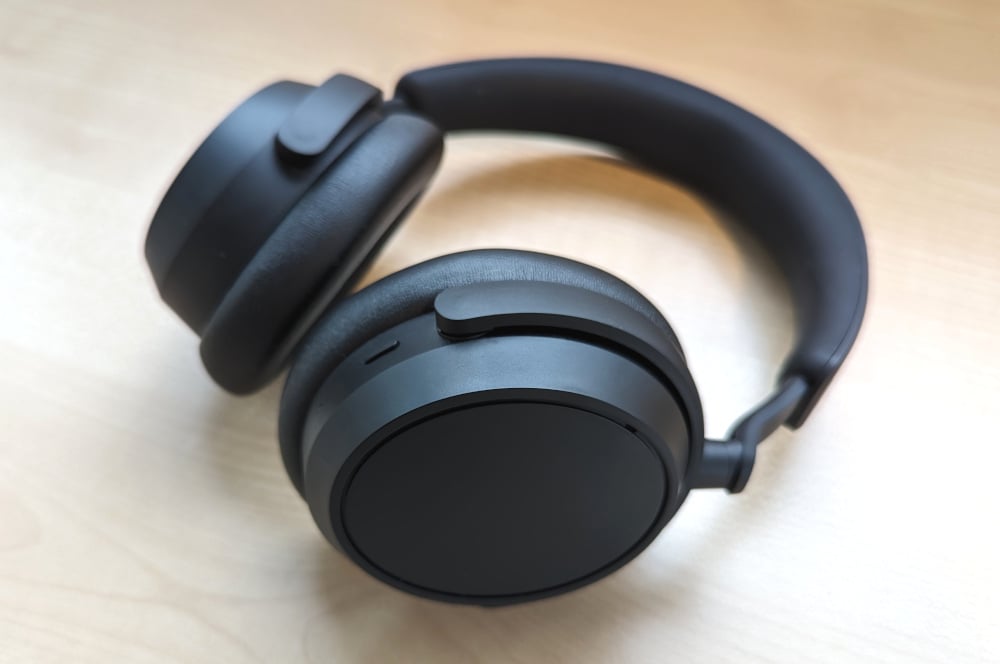 Sennheiser Accentum Plus headphones on a table Sennheiser Accentum Plus headphones on a table