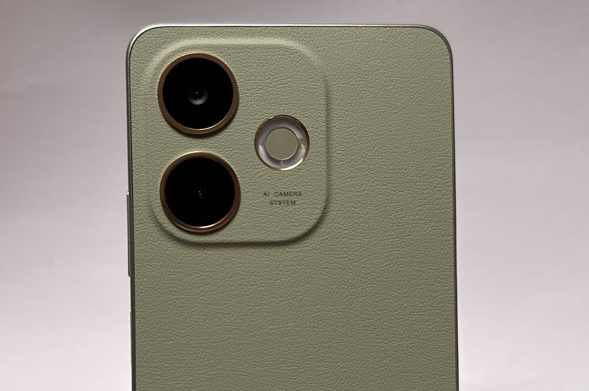 OPPO A5 Pro 5G OPPO A5 Pro 5G
