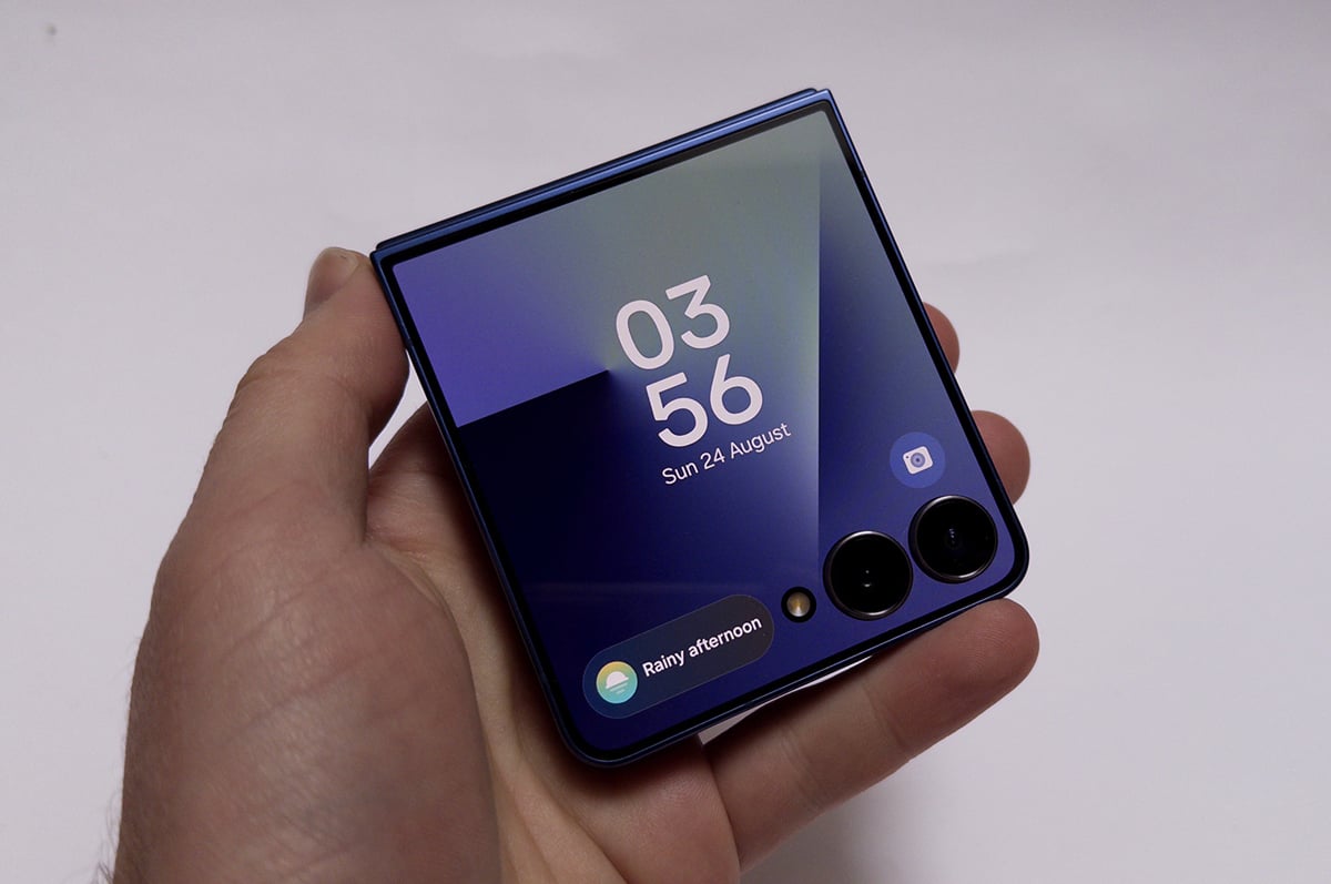 Samsung Galaxy Z Flip 7 Samsung Galaxy Z Flip 7