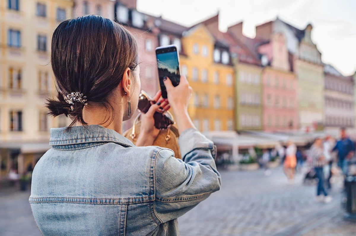 Prepaid international roaming: Your options compared