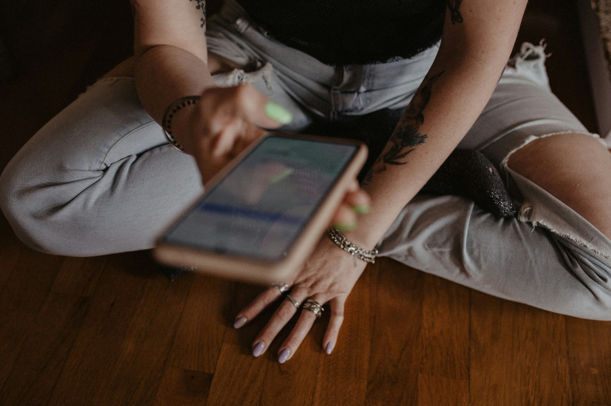 Prepaid vs. postpaid: Which one should you choose?
