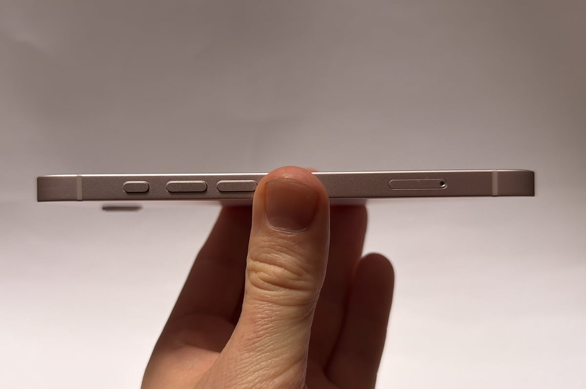 iPhone 17e