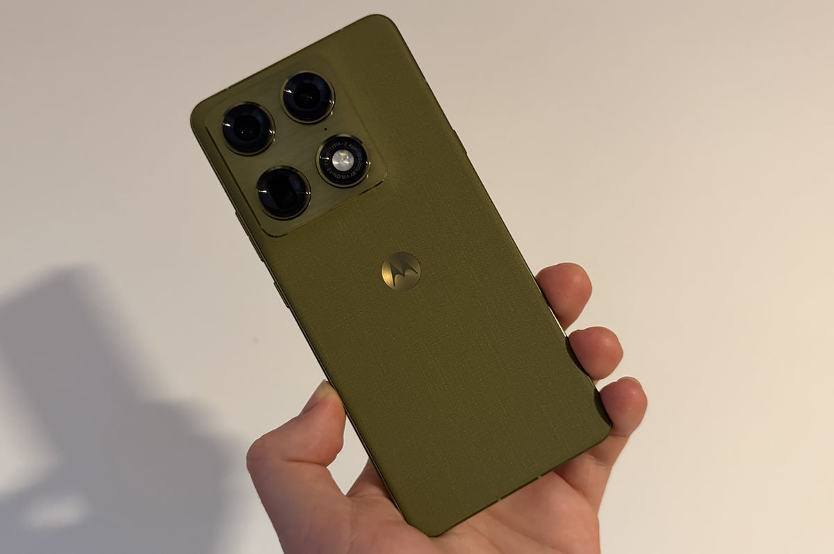 Motorola doesn’t want you using a case with its phones