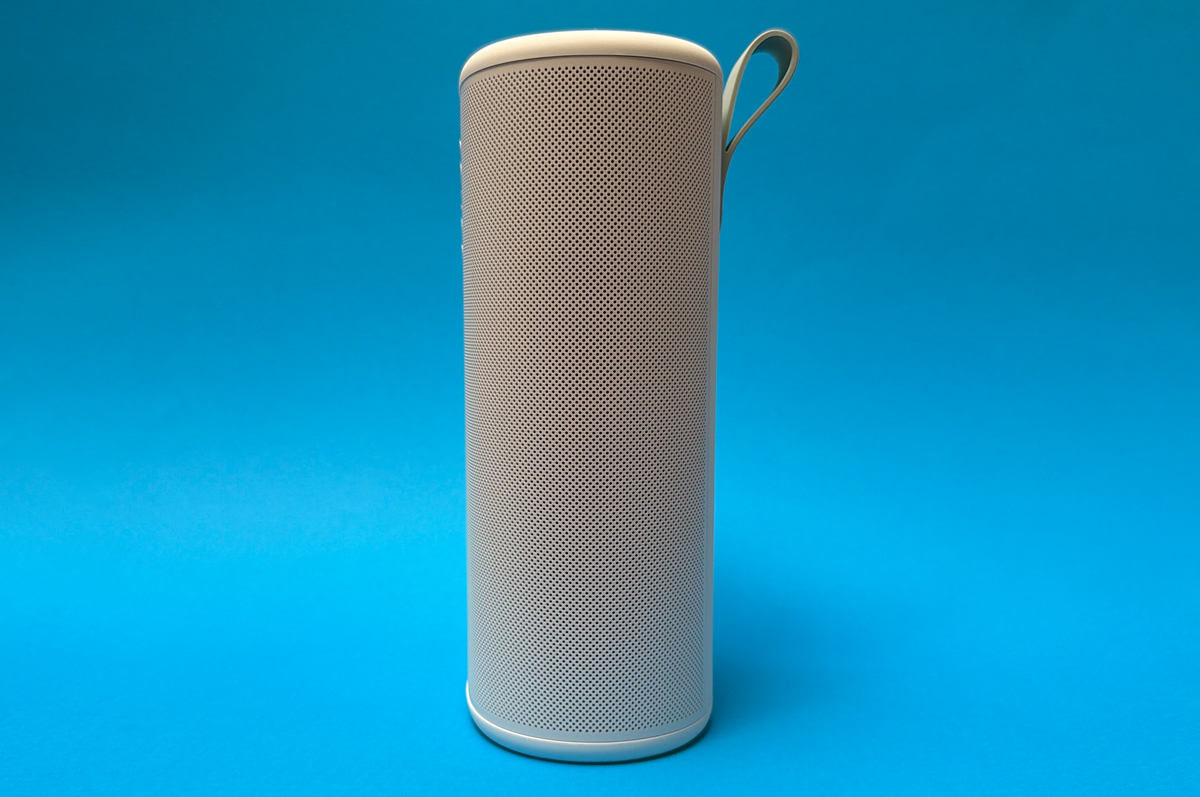 Side view of Sonos Play Side view of Sonos Play