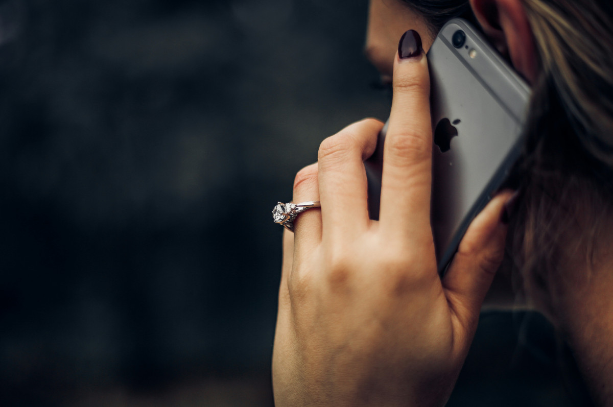 Compare mobile plans with international calls | WhistleOut