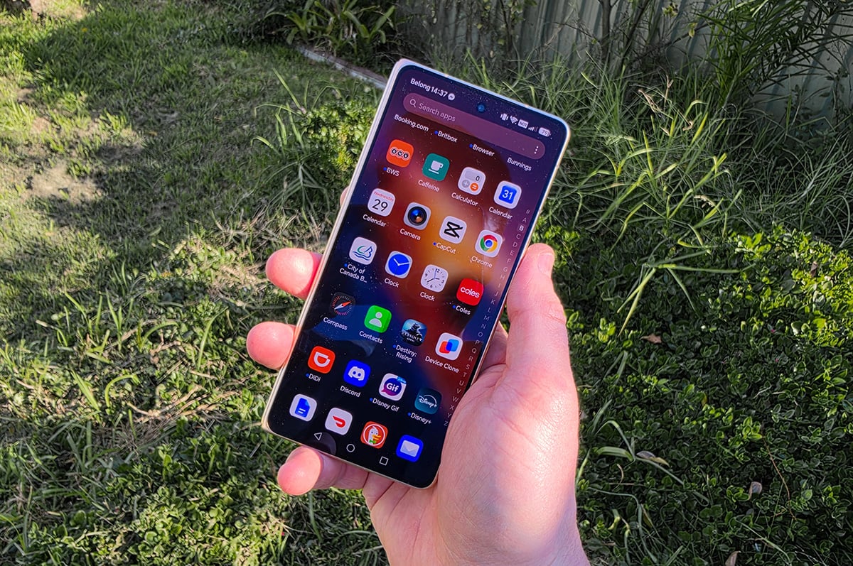 Honor Magic V6 app tray