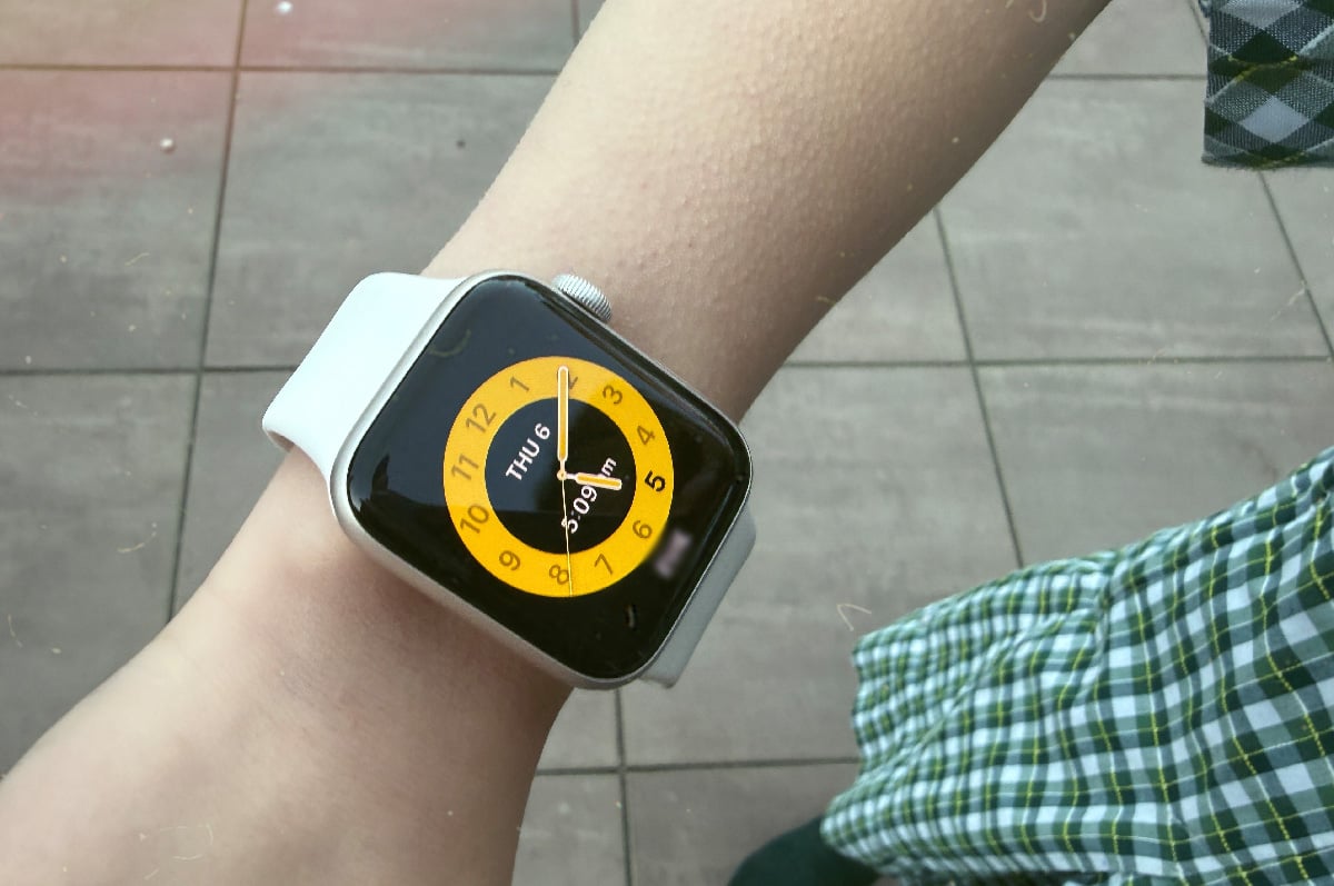 Apple Watch SE 3 with School Time Apple Watch SE 3 with School Time