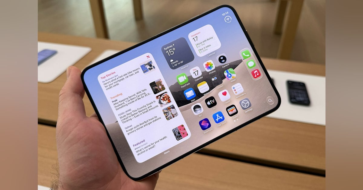 iPhone Duo hands-on: All in the software