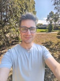 Inner selfie camera's ridiculous halo