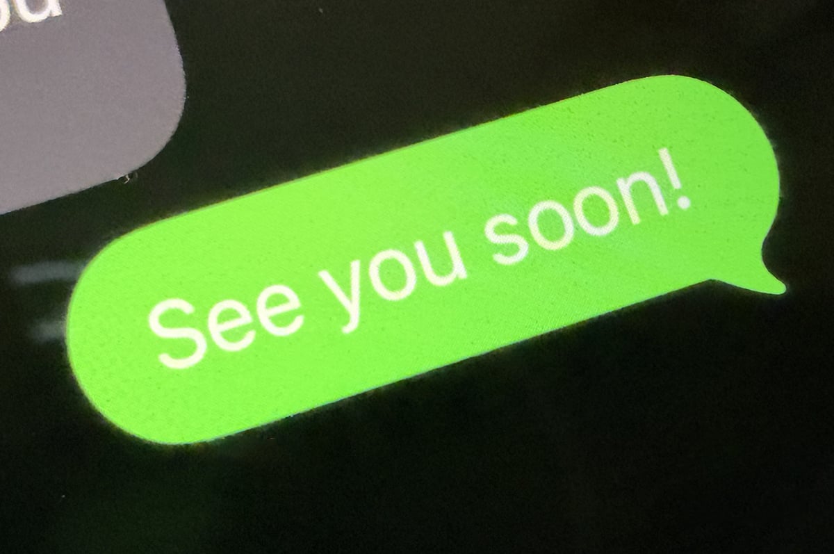 Telstra to fix green bubble hell in December